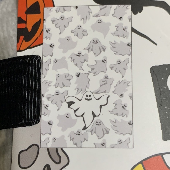 Ghostly Boo 👻 Embellished Towel Set - Two Hand Towels. NWT! - Picture 8 of 8